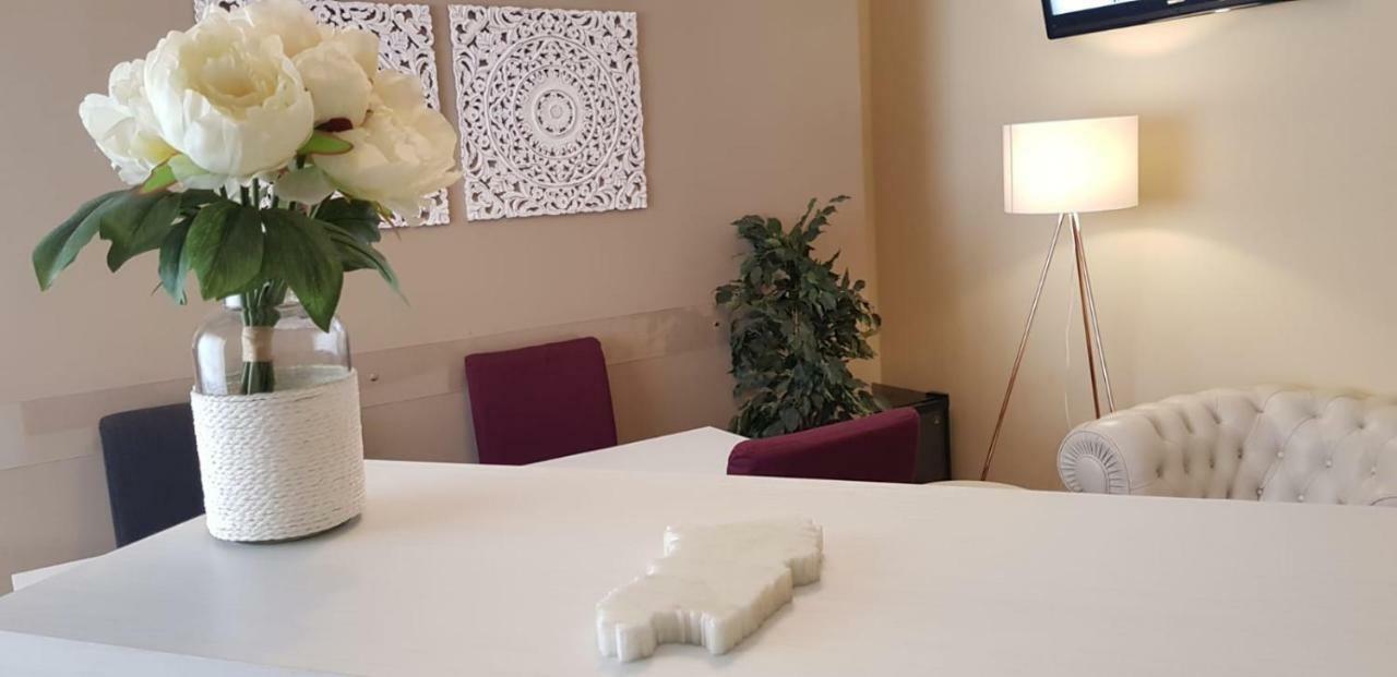 Fior Di Loto Rooms Cagliari Kültér fotó